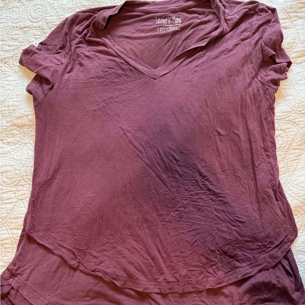 Latched Mama Relaxed Nursing Swing Tee